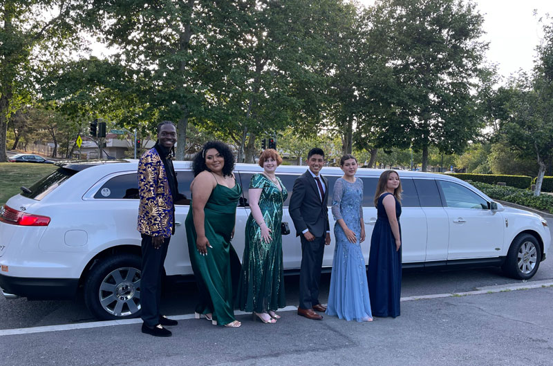 Prom-Graduation-Party-Limo-CA